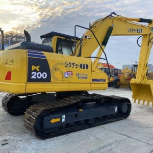 Komatsu pc200