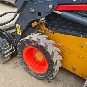 Used Original XCMG XC7-SR07B Skid Steer Loader with Road Cleaning Sweeper For Sale